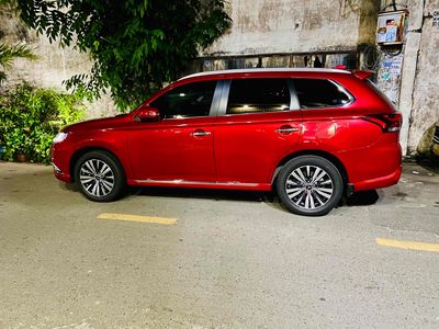 Mitsubishi Outlander 2022 2.0 Premium - 16500 km. Mua bán Ô tô tại Quận Tân Phú Tp Hồ Chí Minh được đăng bởi Phạm Trí Dũng