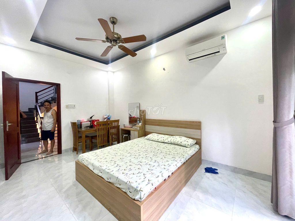 NHÀ NGUYÊN CĂN 3 TẦNG 4 PHÒNG NGỦ NAM NHA TRANG CHO THUÊ