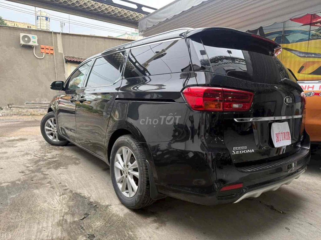 Kia Sedona 2020 bản Deluxe - 92000 km. Mua bán Ô tô tại Quận 12 Tp Hồ Chí Minh được đăng bởi Nam Trường  hình 4