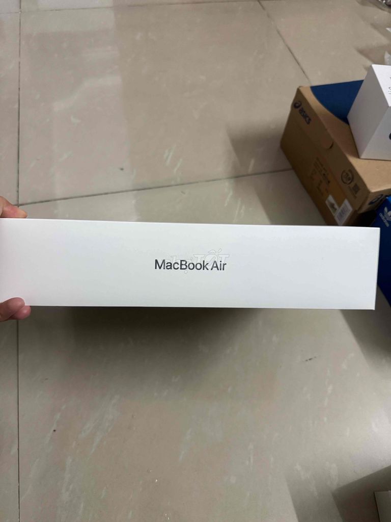 Vỏ hộp Apple MacBook Air M1 13 inch Trắng. Mua bán Phụ kiện (Màn hình, Chuột...) tại Quận Bình Thạnh Tp Hồ Chí Minh được đăng bởi Nga Trần hình 1