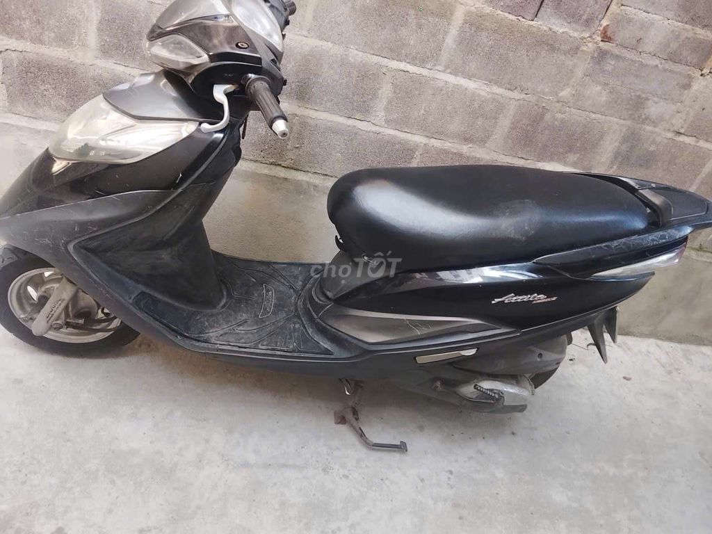 SYM Attila Victoria 125cc Đen, Xám