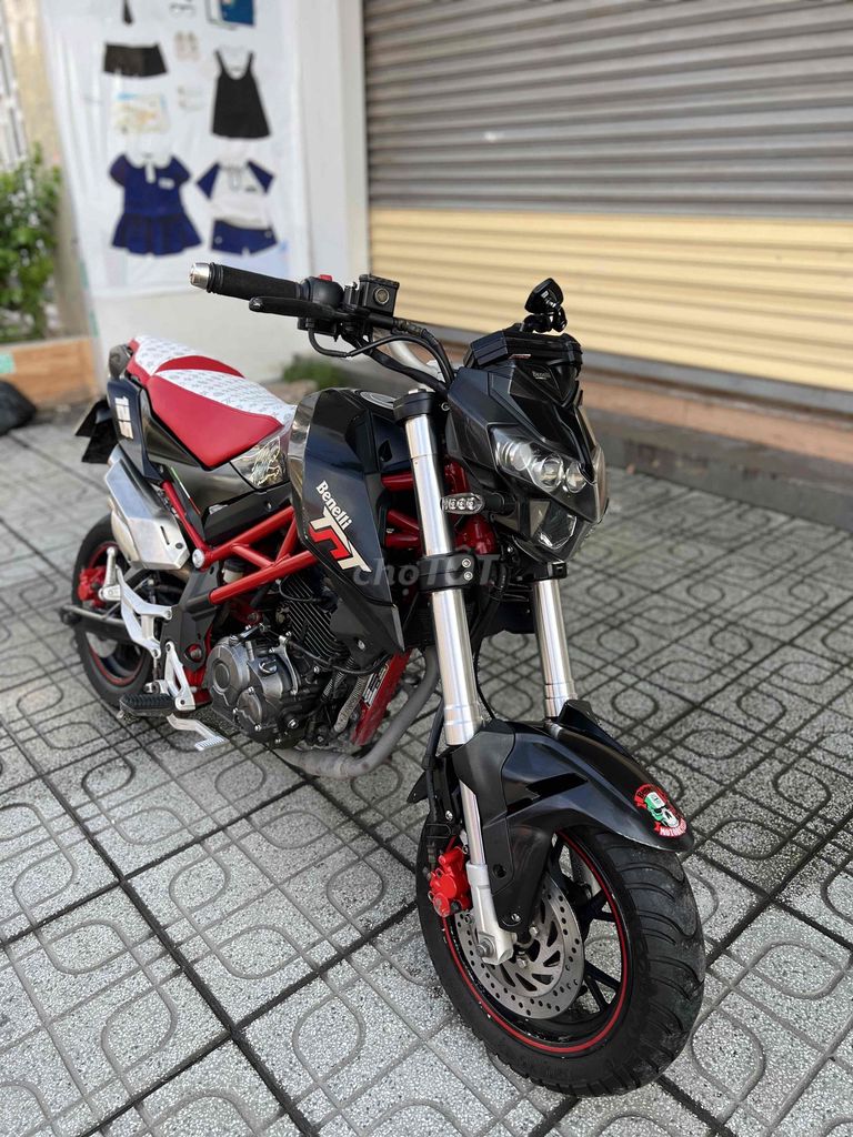 BENELI TNT 2018 XE ĐẸP MÁY ZIN GIẤY TỜ ĐẦY ĐỦ. Mua bán Xe máy tại Thành phố Thủ Đức Tp Hồ Chí Minh được đăng bởi Hiếu  hình 6