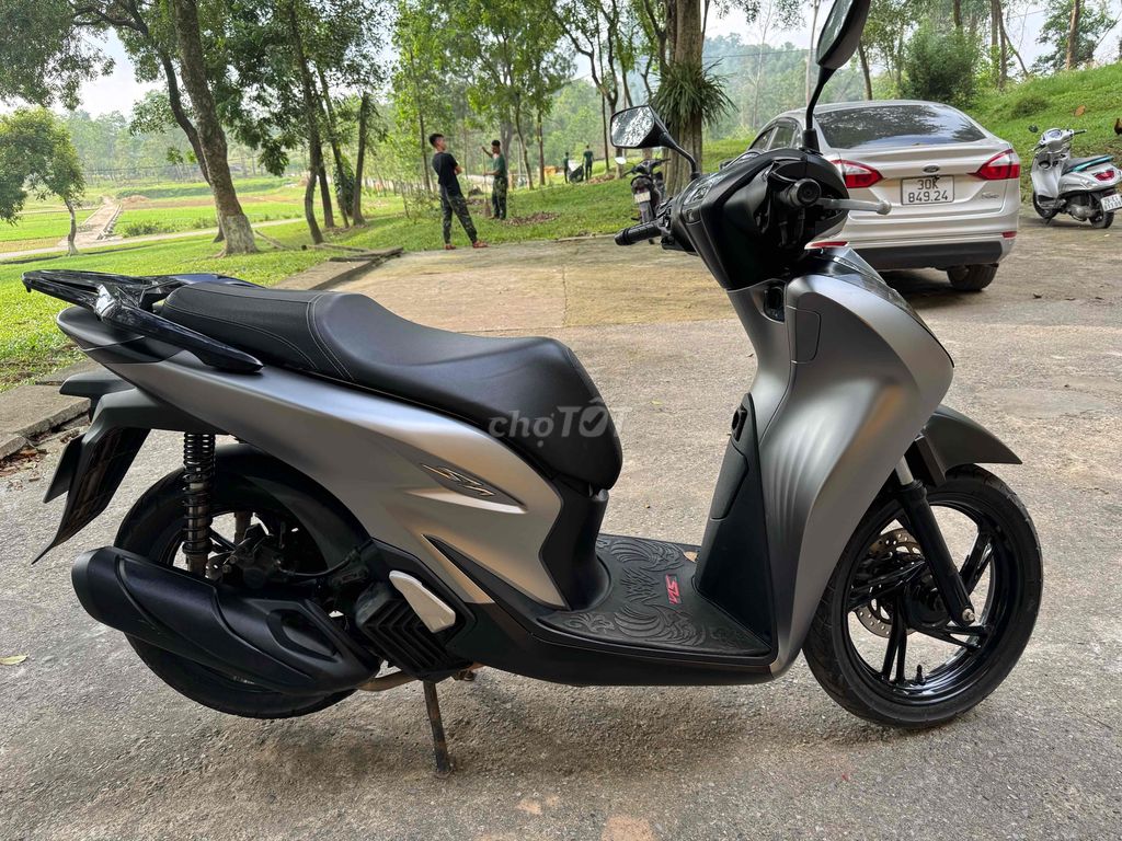 cần bán xe SH nguyên bản,chưa thay thế,nguyên zin. Mua bán Xe máy tại Thành phố Tam Điệp Ninh Bình được đăng bởi Bụng Phệ Iu Angel hình 3