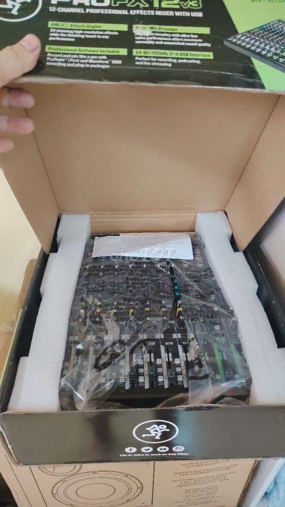 Mackie ProFX12v3 Mixer 12 kênh. Mua bán Tivi, Âm thanh tại Quận Tân Phú Tp Hồ Chí Minh được đăng bởi NGUYỄN TÂN hình 1