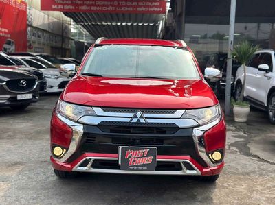 Mitsubishi Outlander 2022 2.0CVT,màu đỏ,24.000nkm. Mua bán Ô tô tại Quận Bình Tân Tp Hồ Chí Minh được đăng bởi Son Do