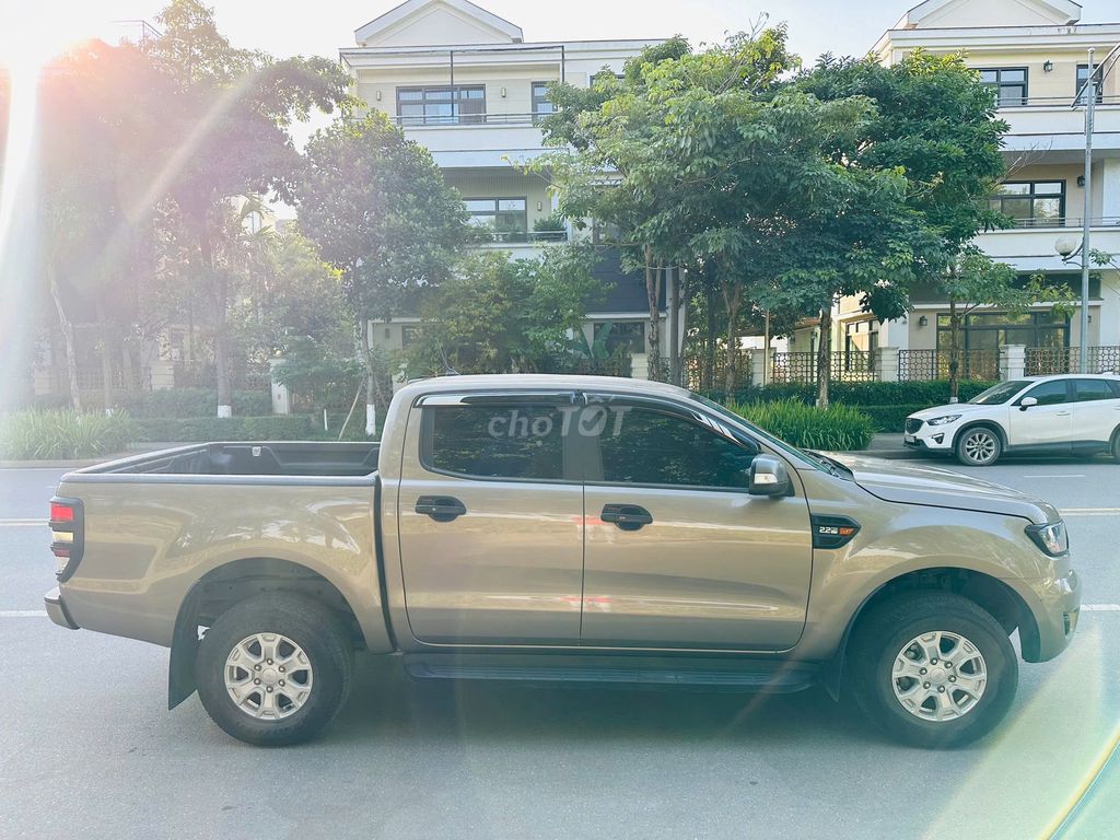 Ford Ranger 2021 XLS 2.2L 4x2 AT - 80000 km. Mua bán Ô tô tại Quận Cầu Giấy Hà Nội được đăng bởi Hùng Eco Auto hình 5