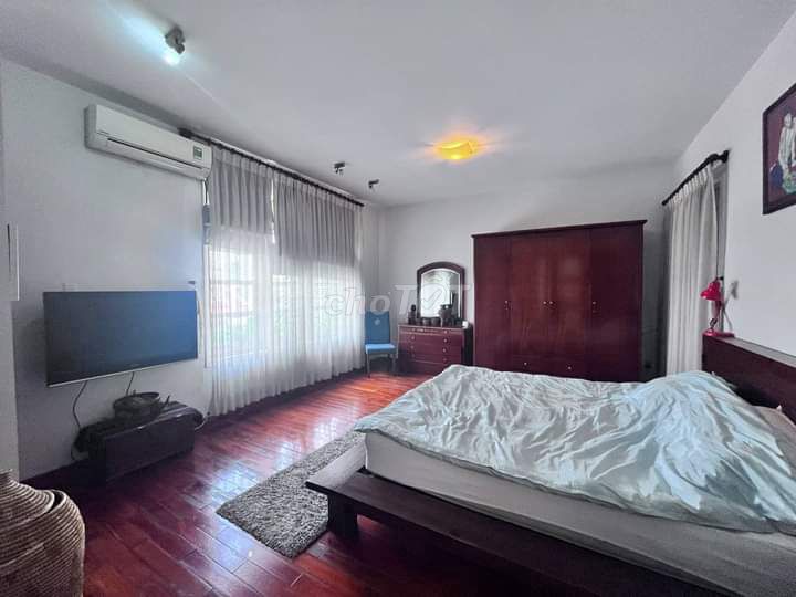 Villa full nội thất phường Thảo Điền, nhà đẹp, thoáng mát