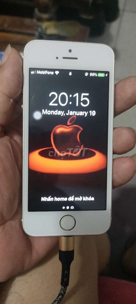 Apple iPhone 5s Trắng. Mua bán Điện thoại tại Quận Hoàng Mai Hà Nội được đăng bởi Hoà Thân hình 1