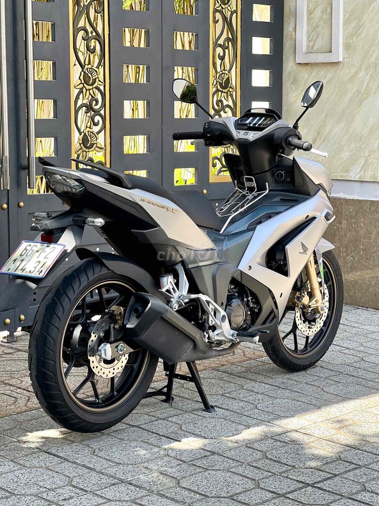 honda winner X v3 abs xe zin nguyên bản 9chủ ký. Mua bán Xe máy tại Quận 12 Tp Hồ Chí Minh được đăng bởi CHXM Phương Nam Chuyên Bán Xe Trả Góp Bao Nợ Xấu hình 6
