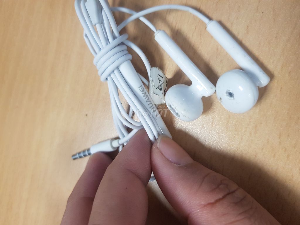 Tai nghe jack 3.5 AKG, samsung, oppo, có số lượng. Mua bán Tivi, Âm thanh tại Thành phố Thuận An Bình Dương được đăng bởi HC Second Hand hình 4