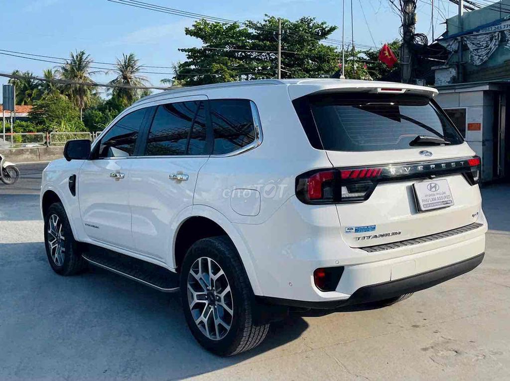 Ford Everest Titanium+ 2.0L AT 2 Cầu 1 Chủ Đi Kỹ. Mua bán Ô tô tại Quận Tân Bình Tp Hồ Chí Minh được đăng bởi TRUNG TÂM XE LƯỚT CHÍNH HÃNG hình 7