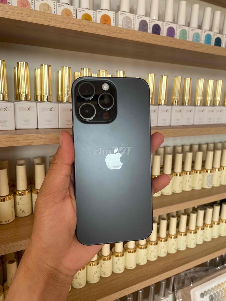 Apple iPhone 16 Pro Max 512GB Xám VN/A. Mua bán Điện thoại tại Quận Bình Thuỷ Cần Thơ được đăng bởi nguyễn hình 1