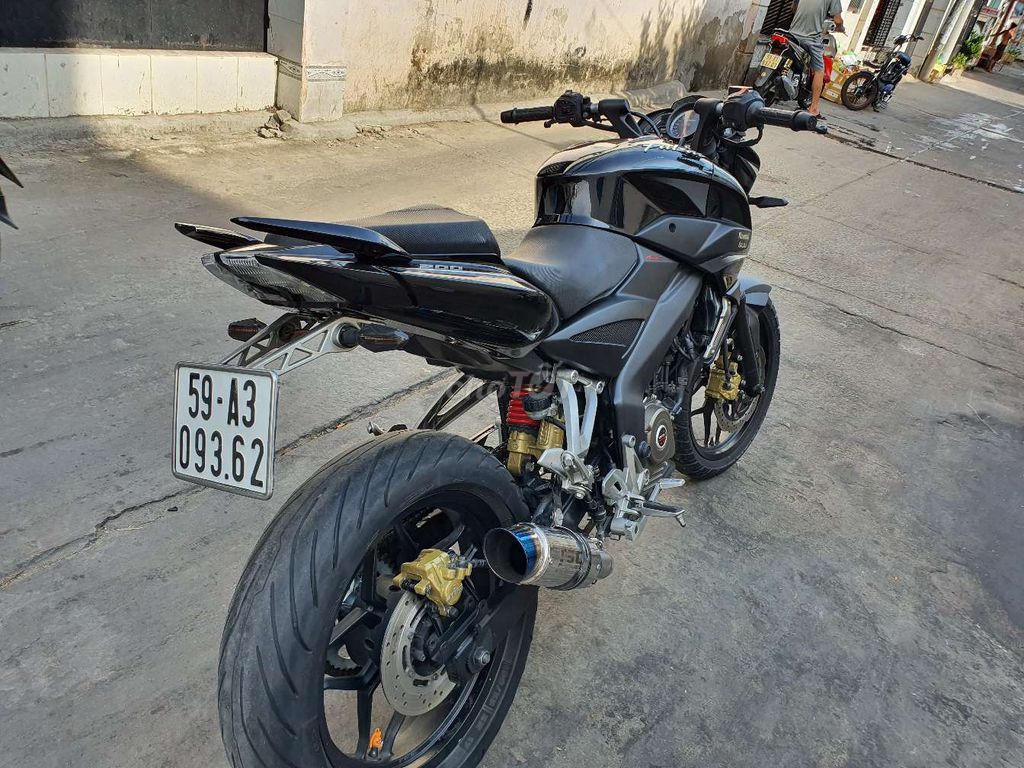 0974041309 - Kawasaki moto bajaj 200cc đời 2016 xe zin đẹp