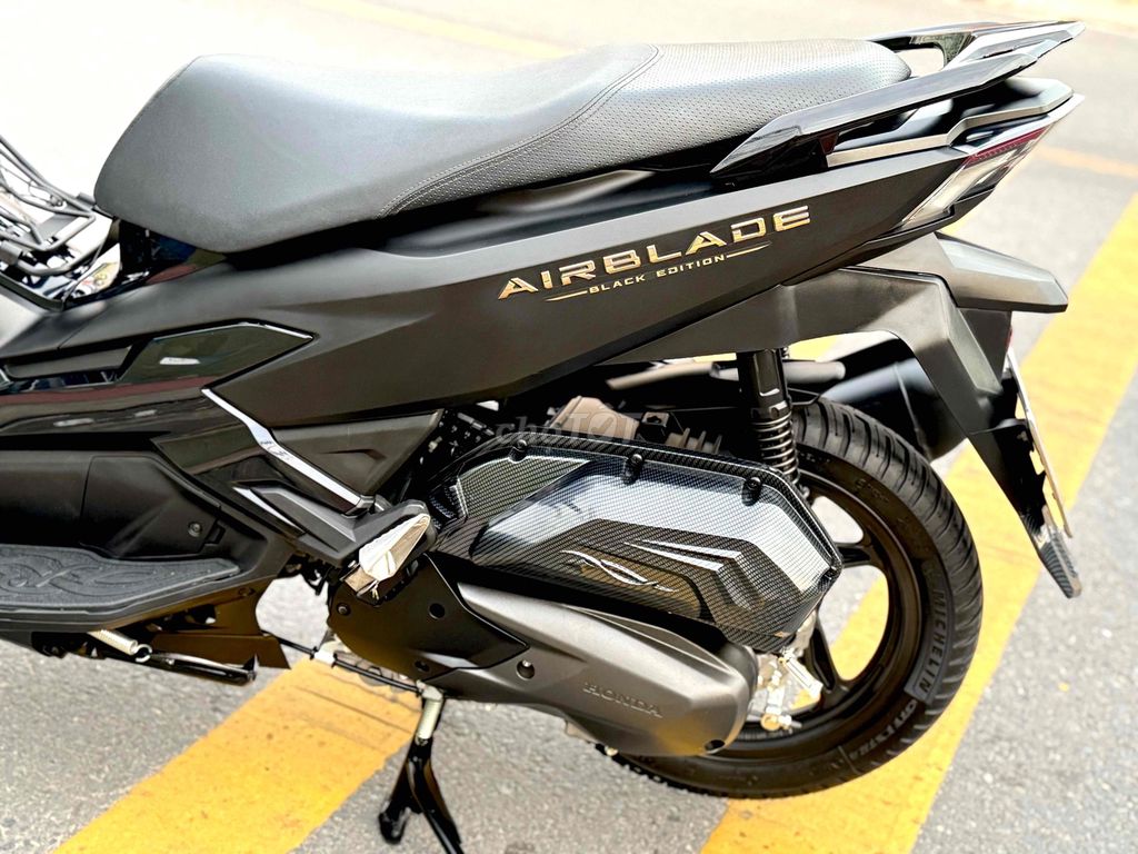 Airblade 125 4Val mẫu 2024 1chủ ít đi8000km zin100. Mua bán Xe máy tại Quận 11 Tp Hồ Chí Minh được đăng bởi CỬA HÀNG CHUYÊN GÓP NỢ XẤU hình 6