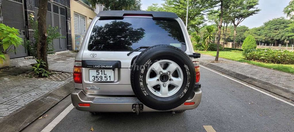 Toyota Land Cruiser LC100 Vàng cát Số sàn. Mua bán Ô tô tại Thành phố Thủ Đức Tp Hồ Chí Minh được đăng bởi Xuân Khánh  hình 2