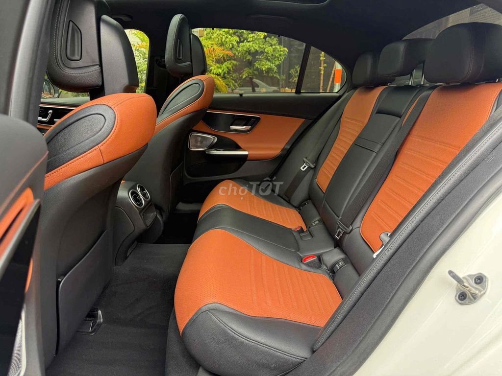 Mercedes Benz C300 AMG bản nhập khẩu 2022. Mua bán Ô tô tại Quận 8 Tp Hồ Chí Minh được đăng bởi Khoa nguyễn hình 7