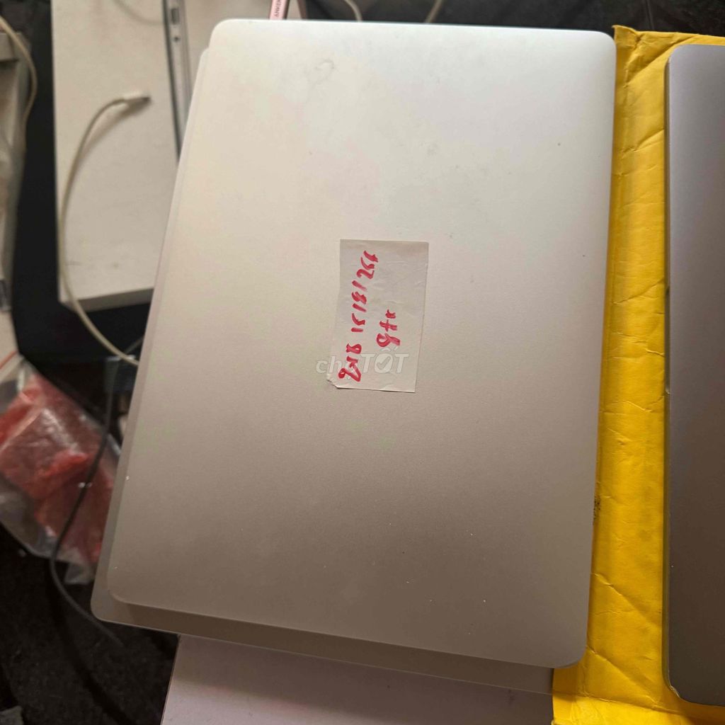 Macbook Pro Touchbar 13” 2018 i5/8/256 bh3 tháng. Mua bán Laptop tại Quận 3 Tp Hồ Chí Minh được đăng bởi Phúc Nguyễn hình 1