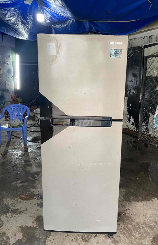Tủ lạnh Samsung Inverter 208L Xám. Mua bán Tủ lạnh tại Quận Bình Thạnh Tp Hồ Chí Minh được đăng bởi Thanh Xuân hình 1