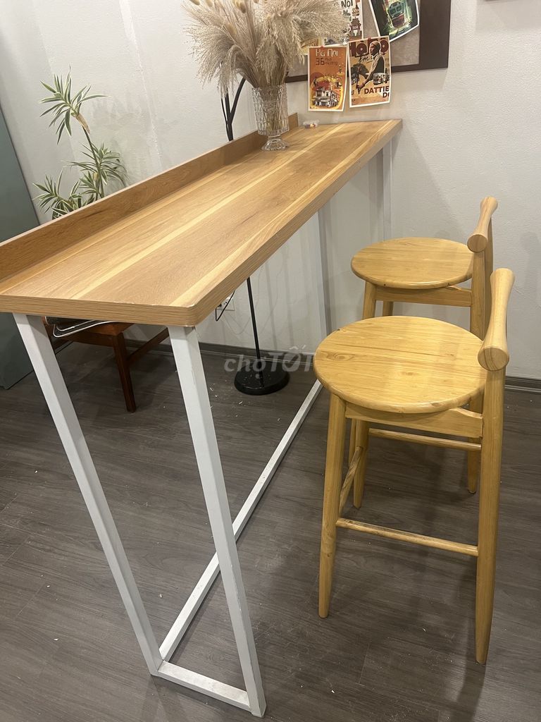 Bộ bàn ghế bar gỗ xịn (có bán lẻ). Mua bán Bàn ghế tại Quận Đống Đa Hà Nội được đăng bởi Giahan hình 1