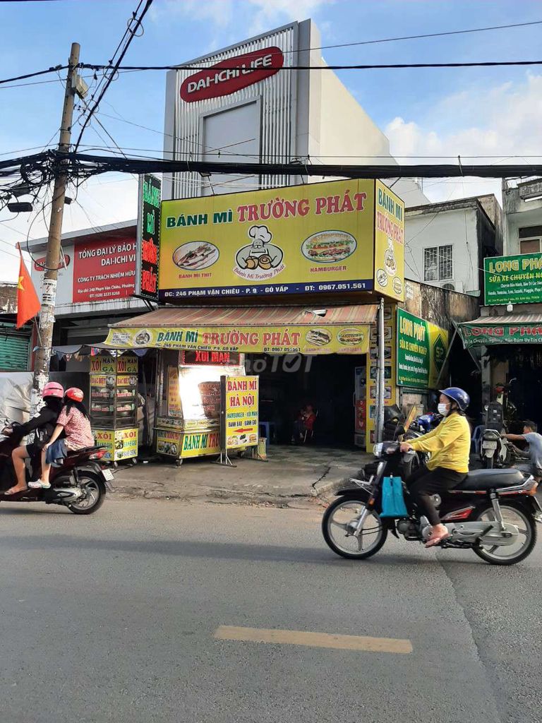 Ban nha mat tien duong pham van chieu chinh chu