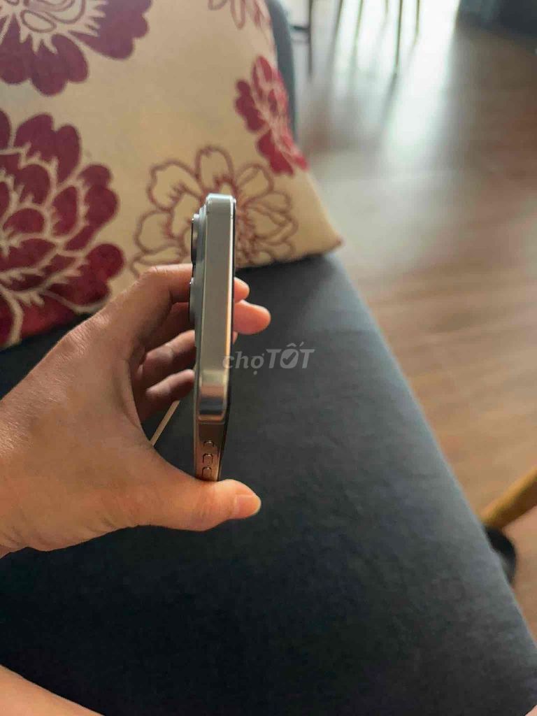 Apple iPhone 16 Pro Max 256GB Vàng sa mạc. Mua bán Điện thoại tại Thành phố Đồng Xoài Bình Phước được đăng bởi Kien Le hình 1