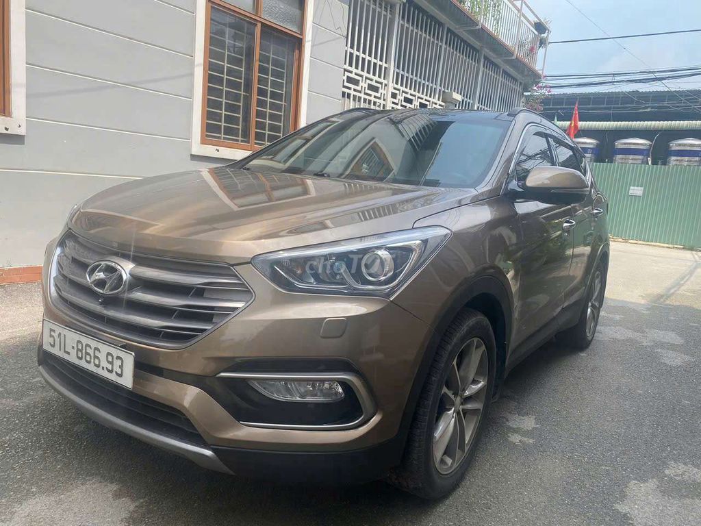 Hyundai Santafe 2.4l 2 cầu SX 2017 trả trước 240tr. Mua bán Ô tô tại Quận 12 Tp Hồ Chí Minh được đăng bởi Khoa Võ hình 11