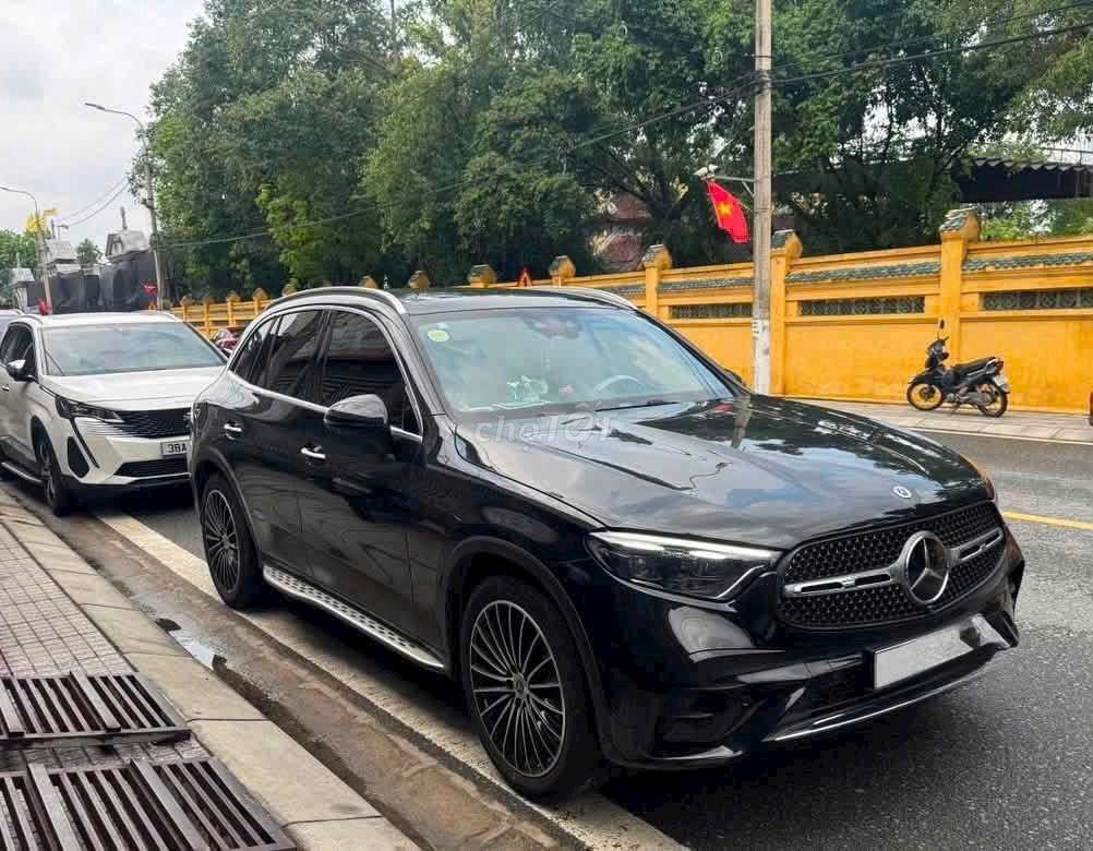 Мерседес-Бенц GLC 300 4MATIC 2025 Черный автомат