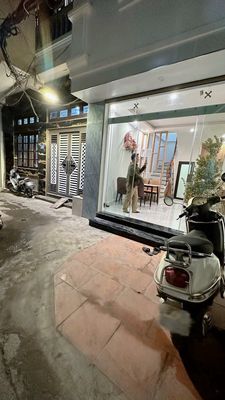 Cho thuê nhà số 18 ngõ 67 tô Hoàng các tầng khép kín. Cho thuê nhà ở tại Quận Hai Bà Trưng Hà Nội được đăng bởi Hoàng thọ yên