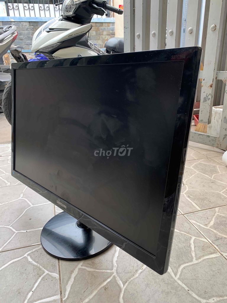 30c 27 inch samsung LED 27B350 siêu đẹp keng