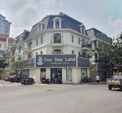 Nhà phố 144 m² · 4 PN · Đường Phổ Quang