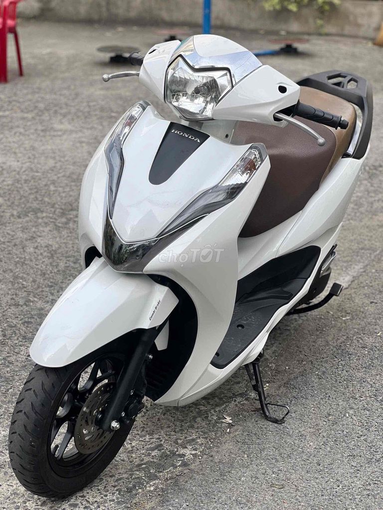 Honda Lead 125 2019 2val Smartkey Trắng đen. Mua bán Xe máy tại Quận 11 Tp Hồ Chí Minh được đăng bởi Hưng Từ hình 1