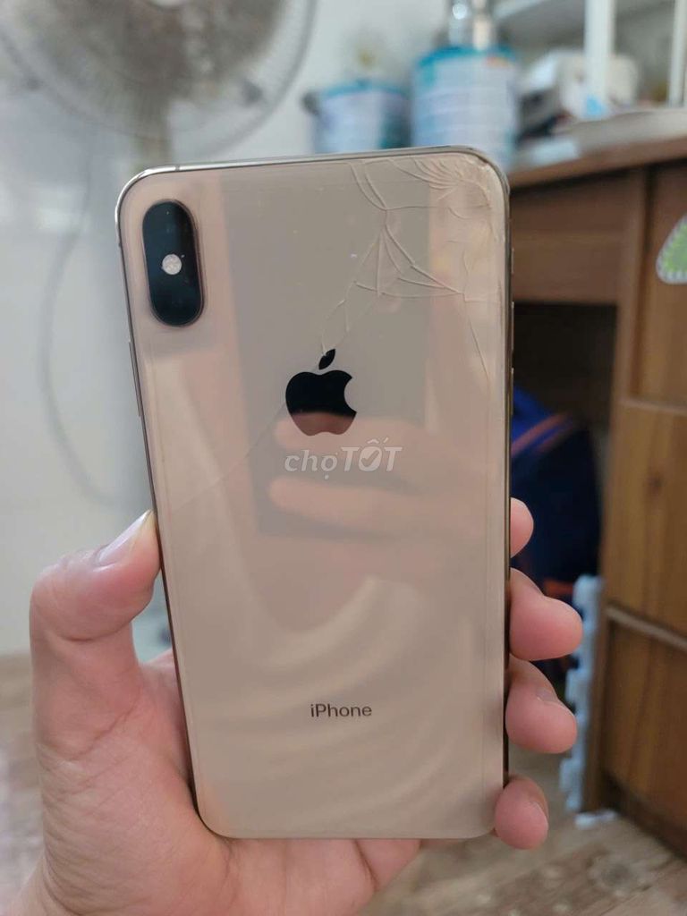 Thanh lý iPhone Xs Max 256GB mã MY/A. Mua bán Điện thoại tại Quận 3 Tp Hồ Chí Minh được đăng bởi Nhã Trần hình 2