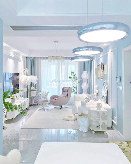 NHÀ ĐẸP GIÁ RẺ Bán Sunrise City 2pn dt lớn công chứng ngay