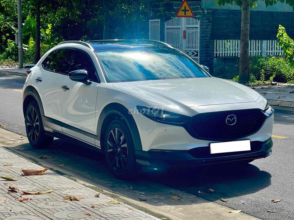 Mazda CX-30 Premium 2024 Белая 11.000 км
