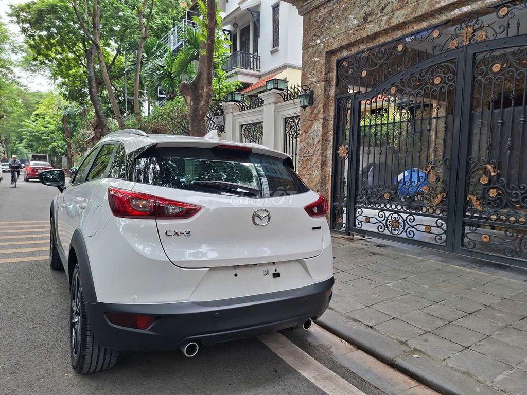 Mazda Cx3 2025 Deluxe 1.5 AT - 10000 km. Mua bán Ô tô tại Quận Thanh Xuân Hà Nội được đăng bởi Hiền hình 4
