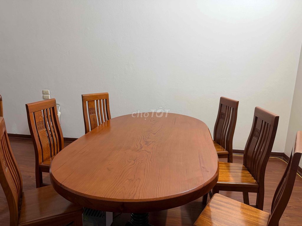 Bộ bàn ăn gỗ hình bầu dục 6 ghế. Mua bán Bàn ghế tại Quận Ba Đình Hà Nội được đăng bởi Việt hình 1