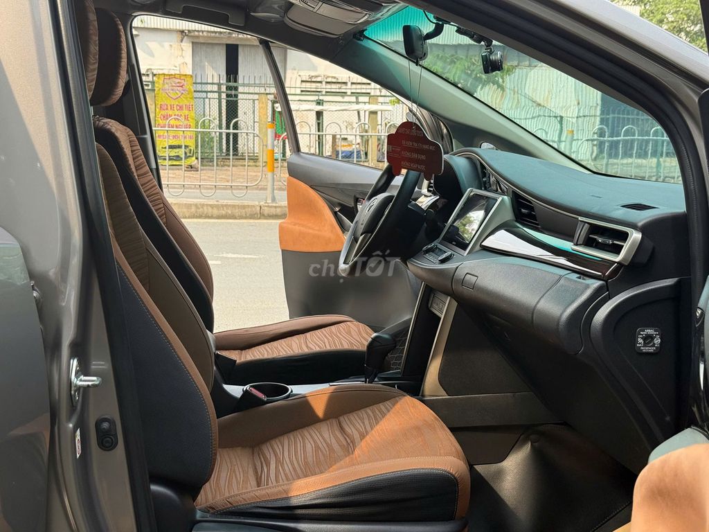 Innova 2.0G Tự động, 2019 - 1 Chủ từ đầu - Giá TL. Mua bán Ô tô tại Quận Gò Vấp Tp Hồ Chí Minh được đăng bởi Thanh Trang Toyota Sure hình 6