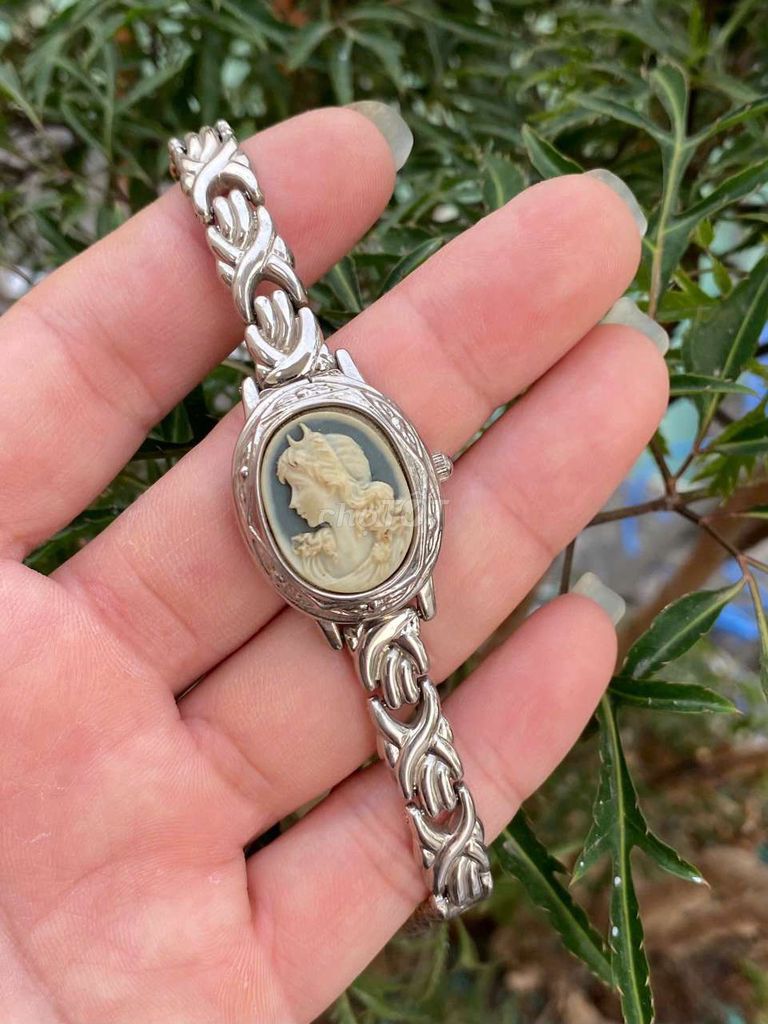 Đồng hồ Valentino Michelle Nữ Bạc. Mua bán Đồng hồ tại Huyện Thuỷ Nguyên Hải Phòng được đăng bởi Kim Huệ  hình 1