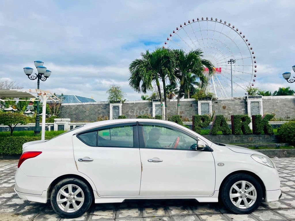 Nissan Sunny 2017 1.5 XV Premium - 65000 km