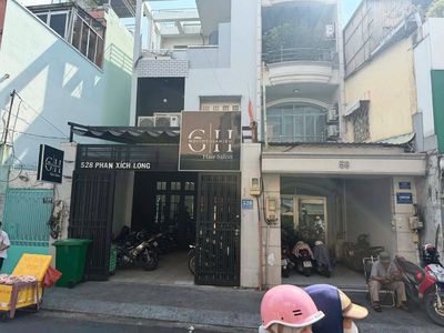 Аренда · 2 комн. · 100 м² · Quận Phú Nhuận, ул. Đường Phan Xích Long