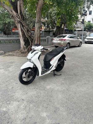 Honda SH 125 CBS 2017 Trắng 30000 km. Mua bán Xe máy tại Quận Lê Chân Hải Phòng được đăng bởi Nguyễn Thế Hiếu
