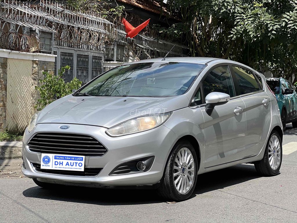 SIÊU CỌP FIESTA - Chất xe zin đẹp máy số êm mượt 💯. Mua bán Ô tô tại Quận Gò Vấp Tp Hồ Chí Minh được đăng bởi DH AUTO FORD CHUYÊN XE FORD LƯỚT CHẤT LƯỢNG CAO hình 2