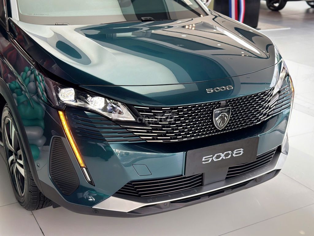 Peugeot 5008 Premium 2026 SUV
