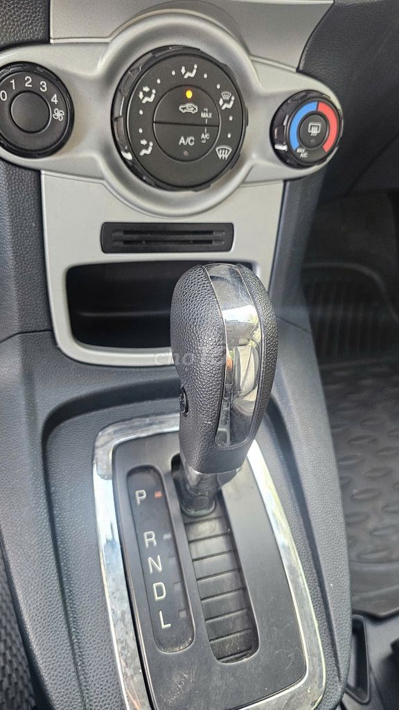 Ford Fiesta 2013 S 1.6 AT - 80000 km. Mua bán Ô tô tại Quận Cẩm Lệ Đà Nẵng được đăng bởi Nguyễn Đức Trưởng hình 13