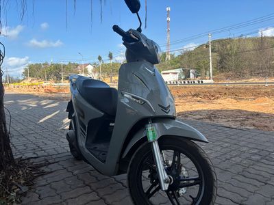 VinFast Feliz Neo 8000 km Xanh rêu Điện