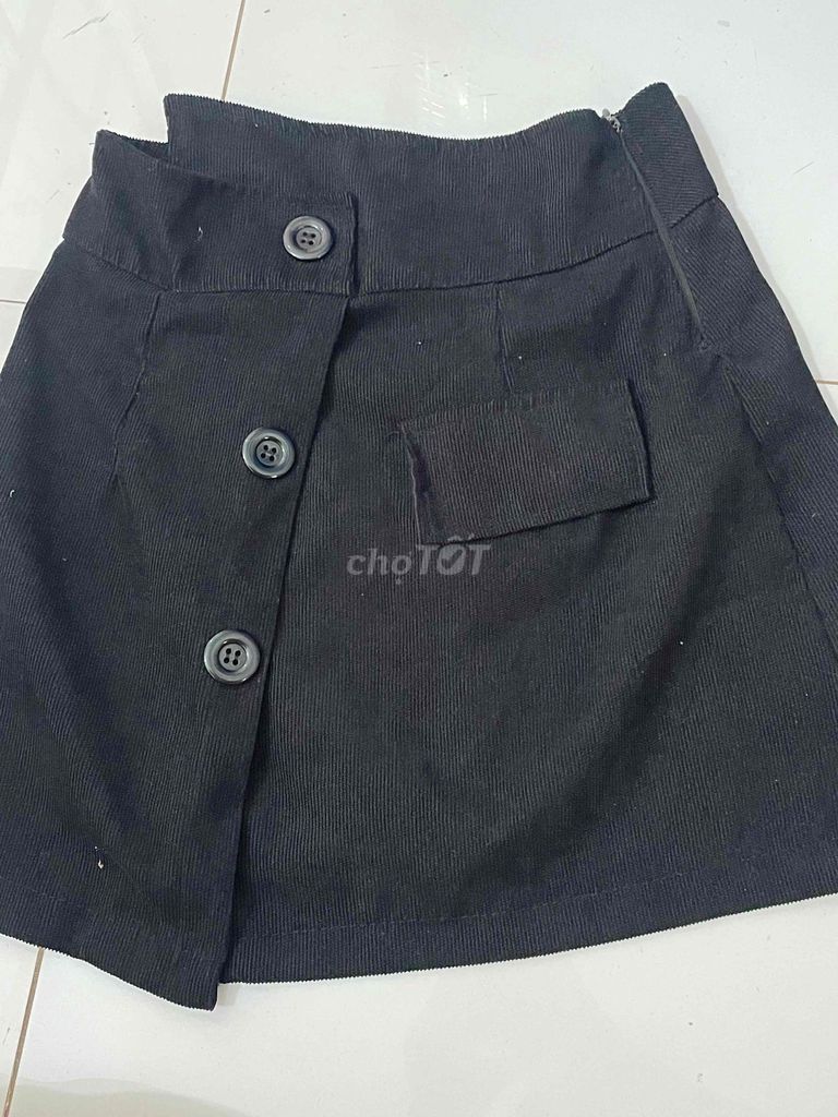 Chân váy Nhung tăm Nữ Đen. Mua bán Quần áo tại Huyện Cư Jút Đắk Nông được đăng bởi kaizee hình 1
