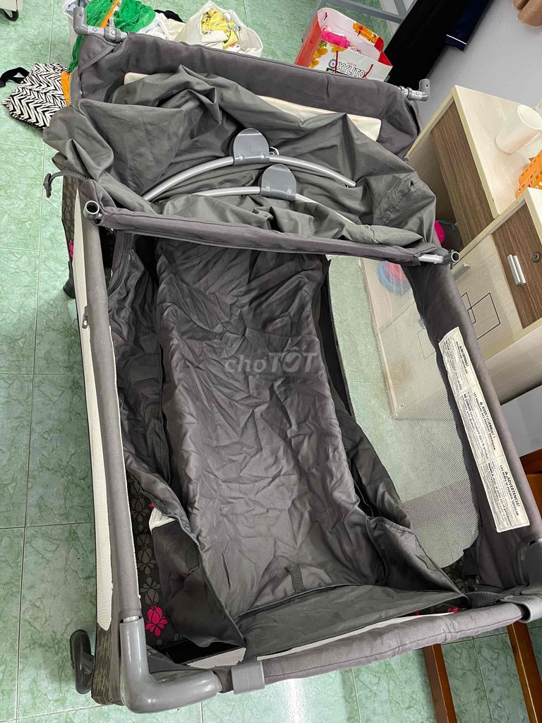 bán xe đẩy Nhật và nôi cho bé