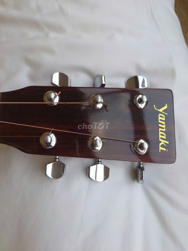 Thanh lý  guitar Nhật Yamaki Y20