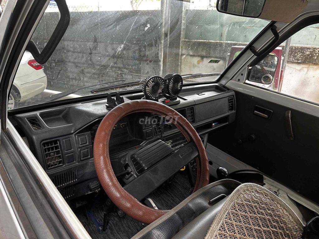 Suzuki Carry 2005 белый 7 мест