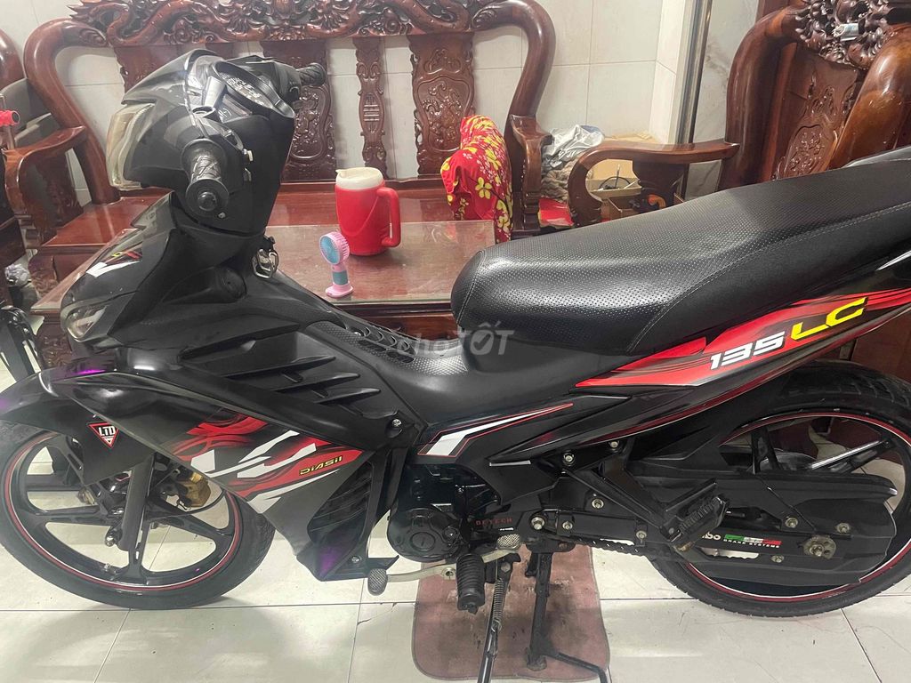 Yamaha Exciter 50 2022 Черно-красный